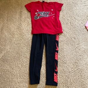 2 piece Nike outfit fits like 6 but tag says 7/8. Like new condition.